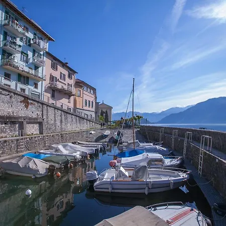 Colonno Sleeps 6 Pool Апартаменты
