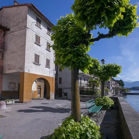 Colonno Sleeps 6 Pool Apartamento *