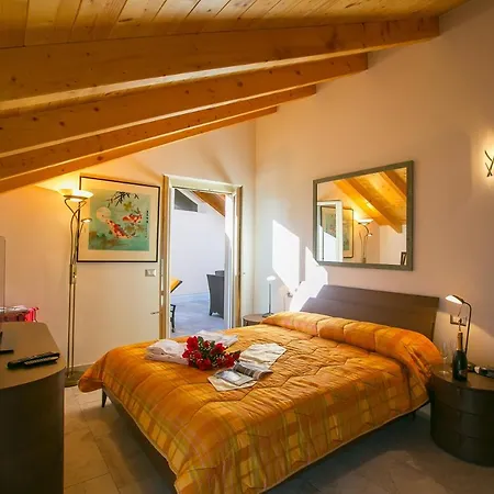 Apartamento Colonno Sleeps 6 Pool *
